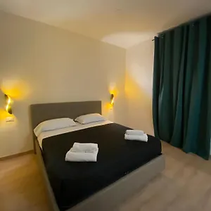 https://maison-dante.hotels-amalfi.com